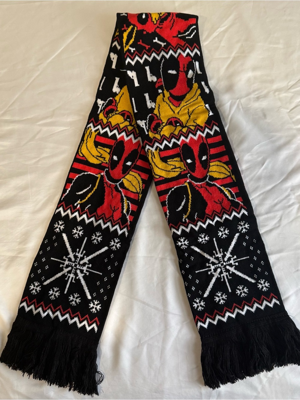 Marvel Deadpool Knit Scarf - Black, Red, White